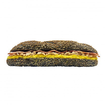 Сендвіч з курячим філе, беконом та сирним соусом (заморожений) зображення